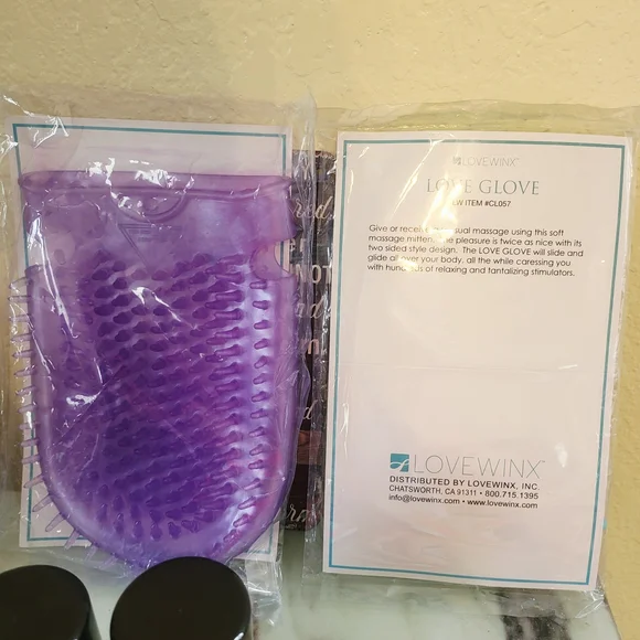 Sensual Couples Massage Kit - Picture 2 of 4